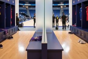 Do the Lakers and Clippers Share a Locker Room?