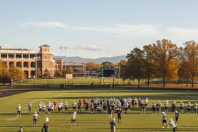 How Often Do NCAA Division I Football Teams Play?