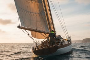 Can One Person Sail a Ketch?