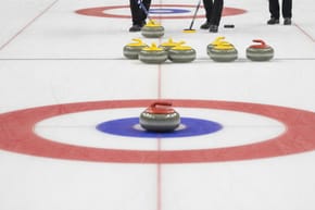 How Are the Points Scored in a Curling Game?