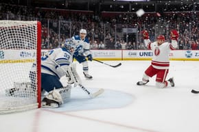 How Are Goals Scored in Ice Hockey?